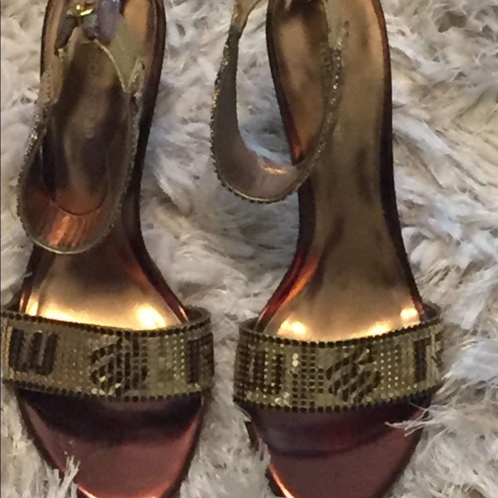 Shoes - Picture 3 of 3
